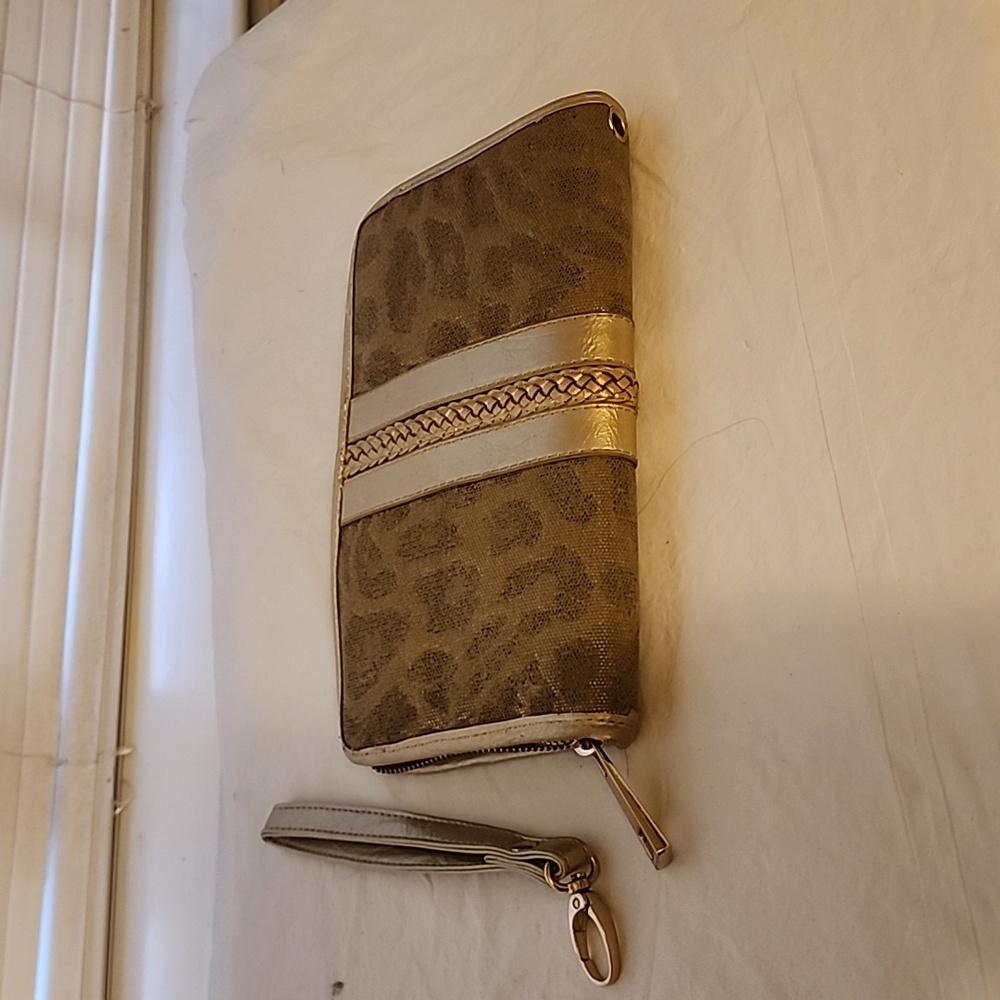 Cache Wristlet - image 1